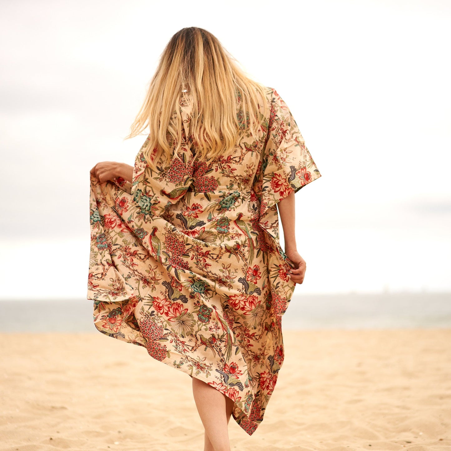 Beige cotton kaftan with floral print