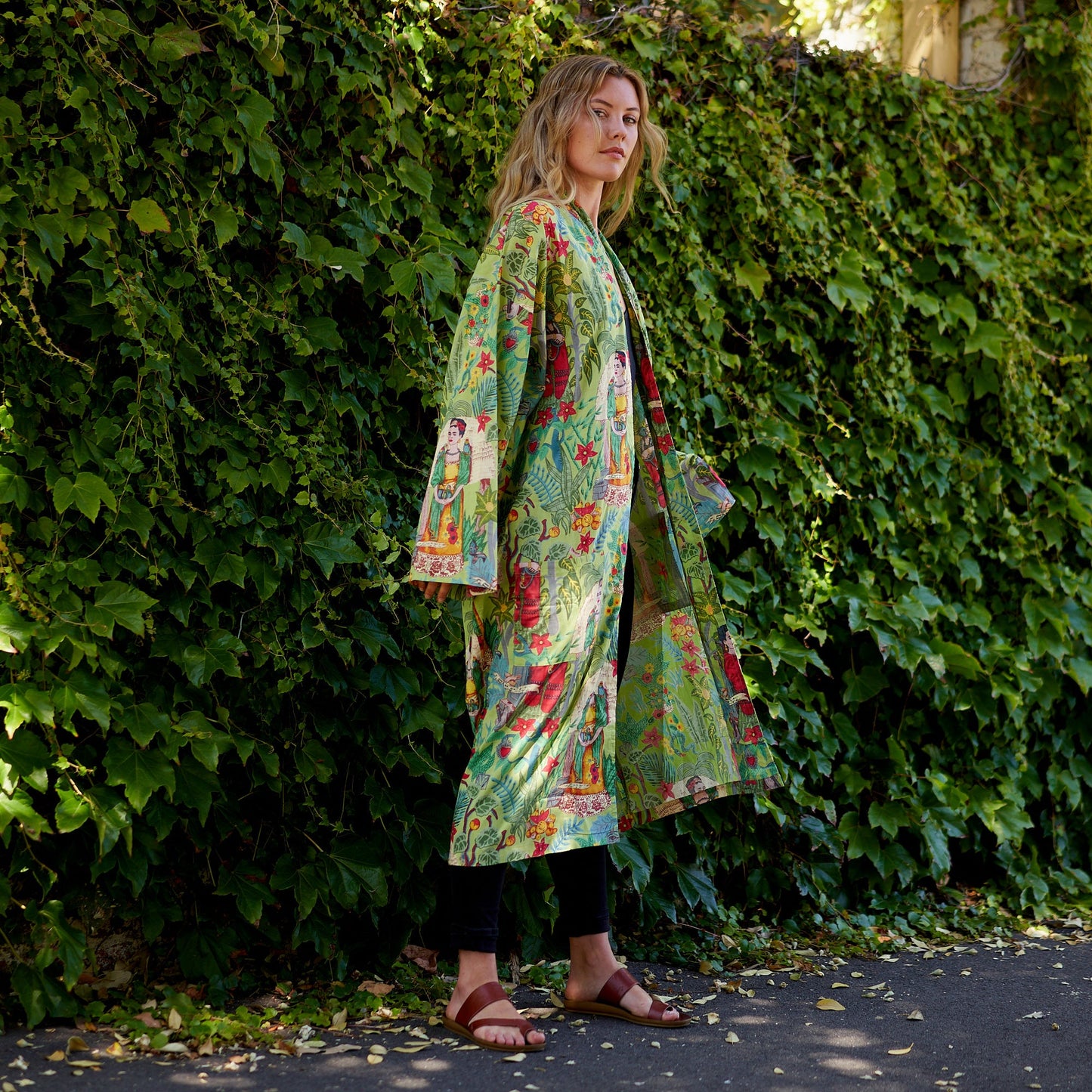 Frida’s Enchanted World Kimono Robe – 100% Cotton, Hand-Screen Printed, Lightweight & Versatile, Cozy Lounge Wear