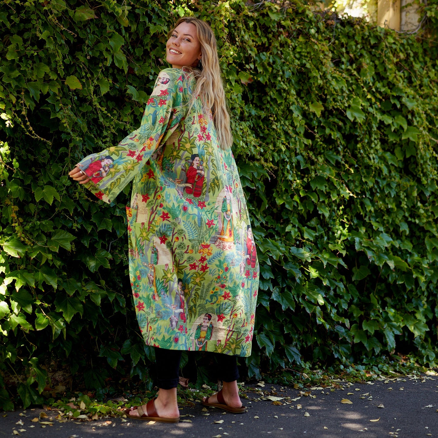 Frida’s Enchanted World Kimono Robe – 100% Cotton, Hand-Screen Printed, Lightweight & Versatile, Cozy Lounge Wear