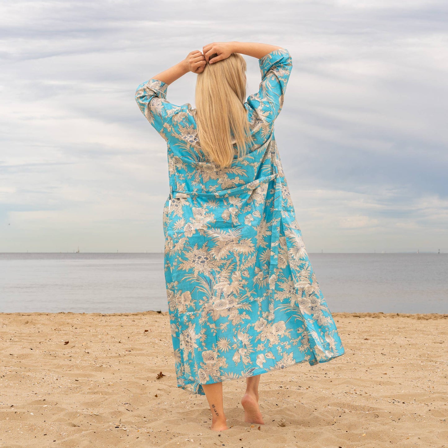 Classic cotton kimono robe with a relaxed fit