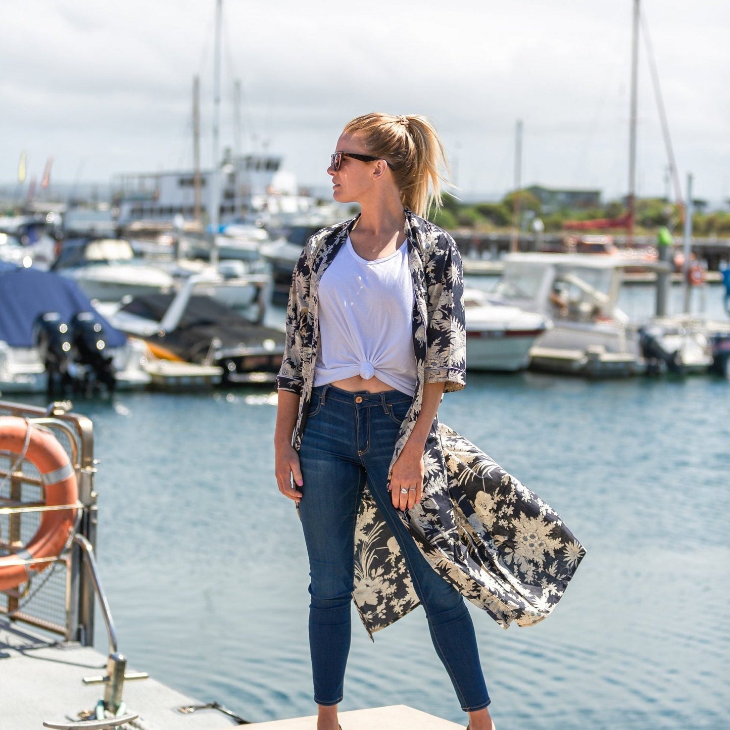 Navy Dream Kimono – Hand-Printed Floral Cotton Bathrobe