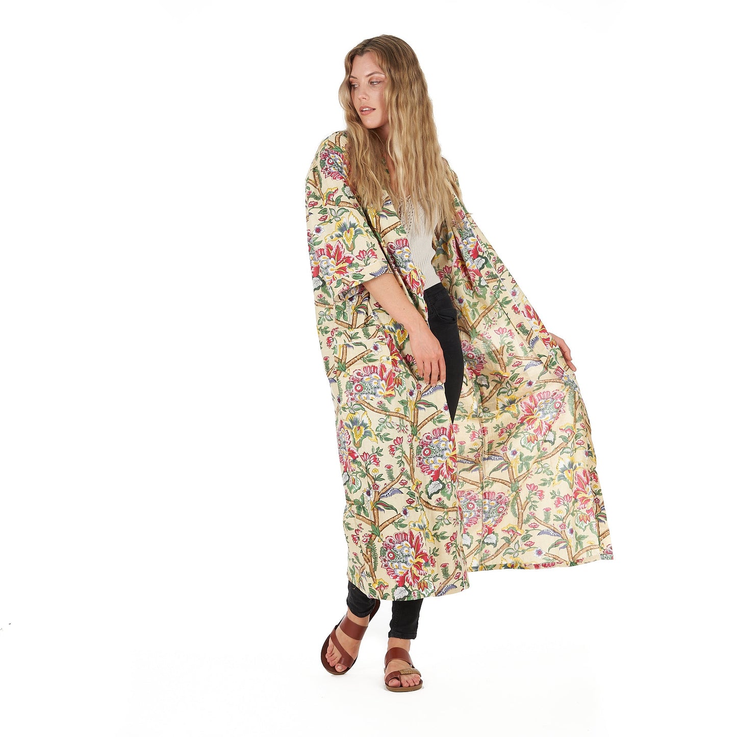 Printed kimono with floral design

