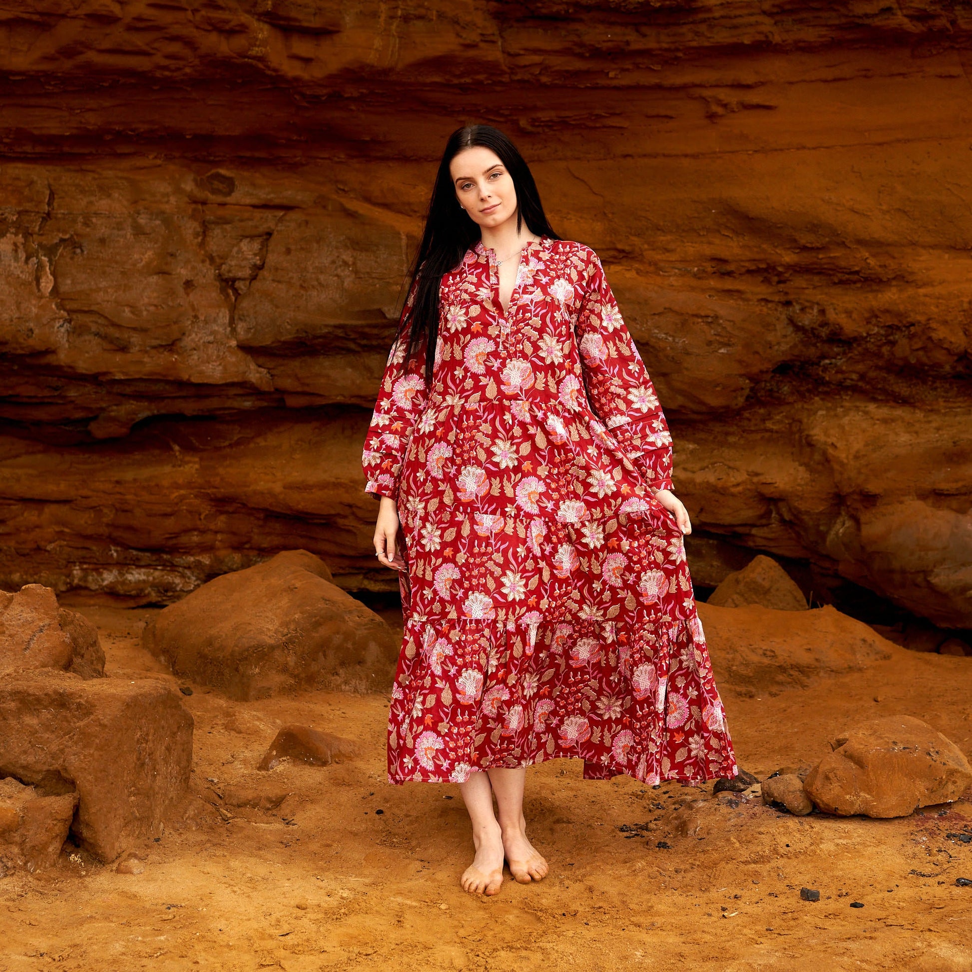Flowing kimono robe with a classic touch

