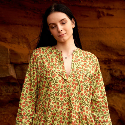 Stylish long dress with an effortless bohemian vibe

