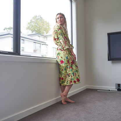 Tender Touch Kimono – Frida Kahlo Inspired Luxurious Velvet Robe